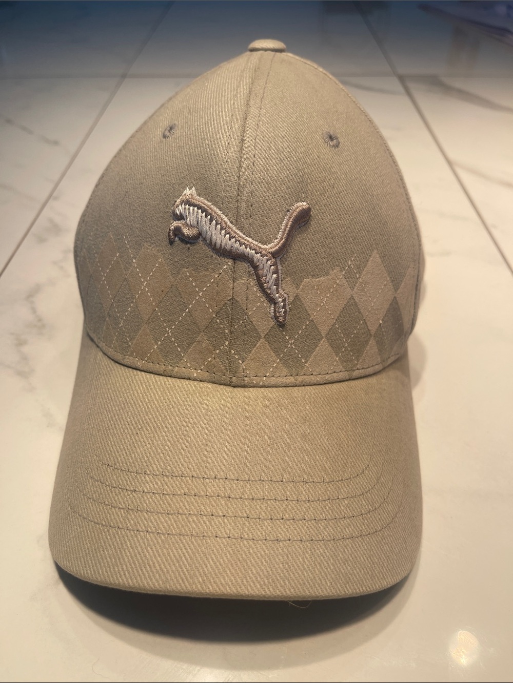 Puma Taupe Argyle Logo Flexfit Neutral tone cap